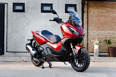 Honda_RoadSync_ADV350_P001.jpg