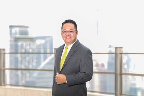 01-Mr-Congsin-Congcar,-Head-of-Krungsri-Auto-Group,-Bank-of-Ayudhya-PCL-,.jpg 01-Mr-Congsin-Congcar,-Head-of-Krungsri-Auto-Group,-Bank-of-Ayudhya-PCL-,.jpg