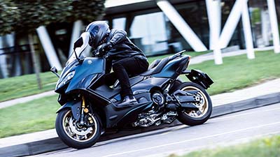 YAMAHA_TMAX_Tech_MAX_P003.jpg