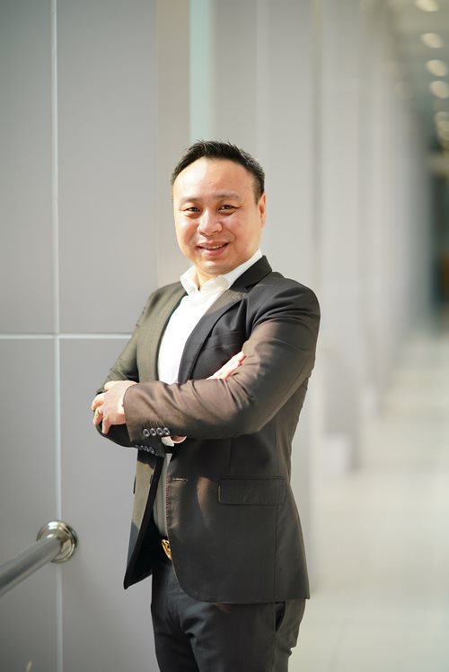Mr-Pornthep-Tirasuntrakul,-Head-of-Krungsri-Auto-Marketing-Division,-Bank-of-Ayudhya-PCL.jpg