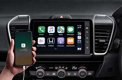 8-inch-Advanced-Touch-Display-Audio-with-Apple-CarPlay-_-Google-Maps.jpg