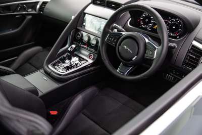 New-Jaguar-F-TYPE_010-(1).jpg