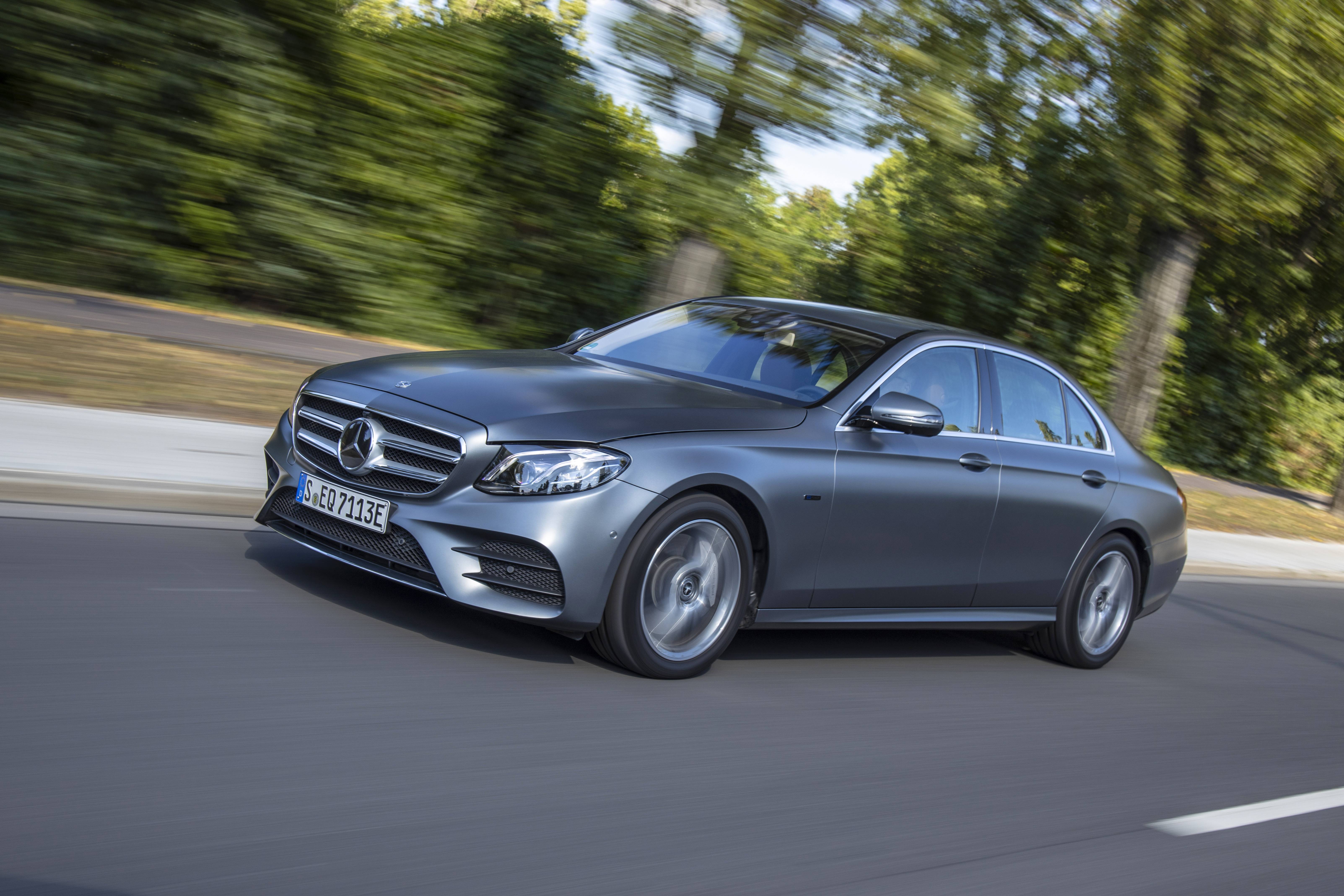 Mercedes-Benz_E_300_e.jpg Mercedes-Benz_E_300_e.jpg