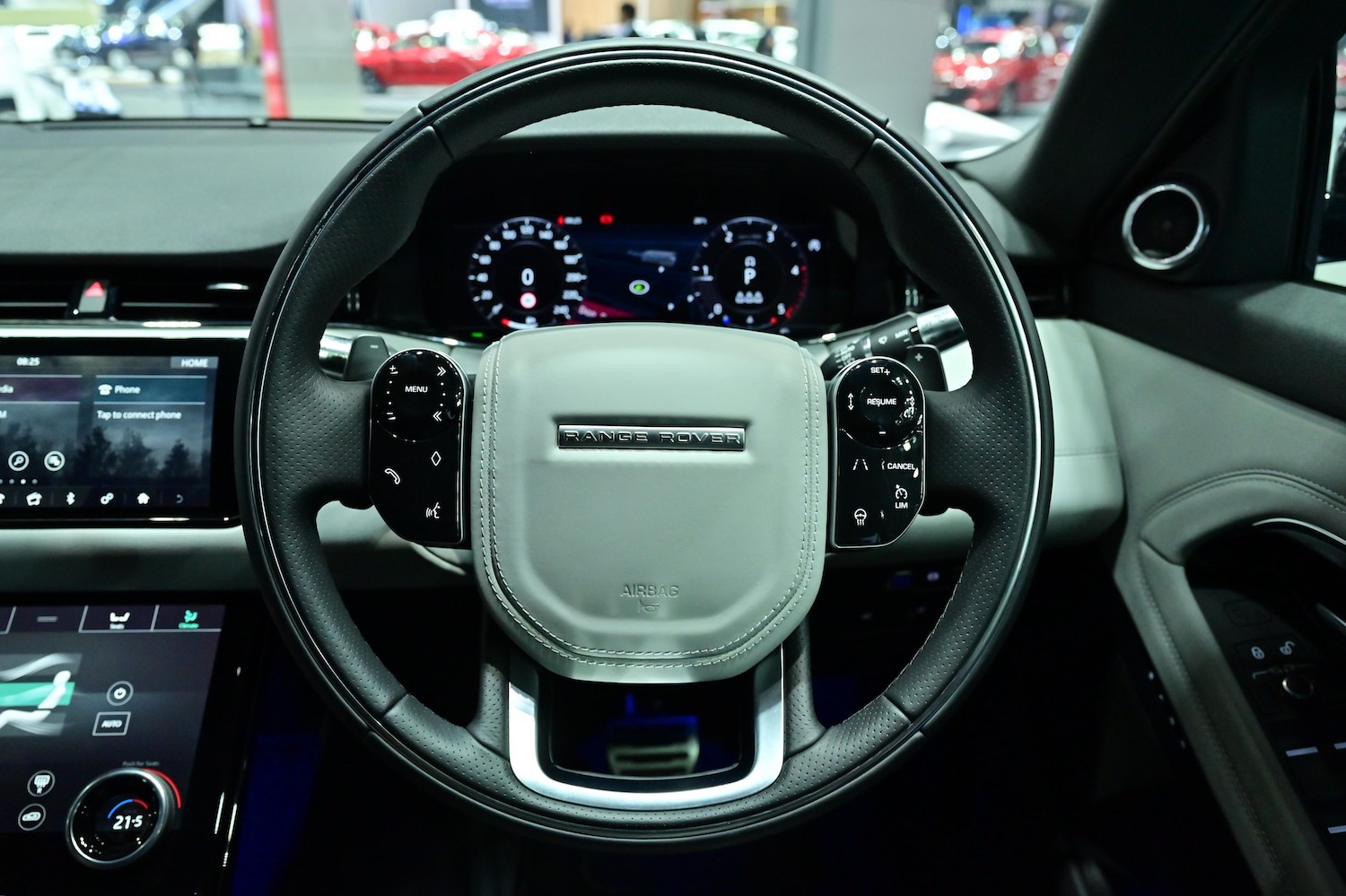 Evoque_Interior_2.jpeg Evoque_Interior_2.jpeg