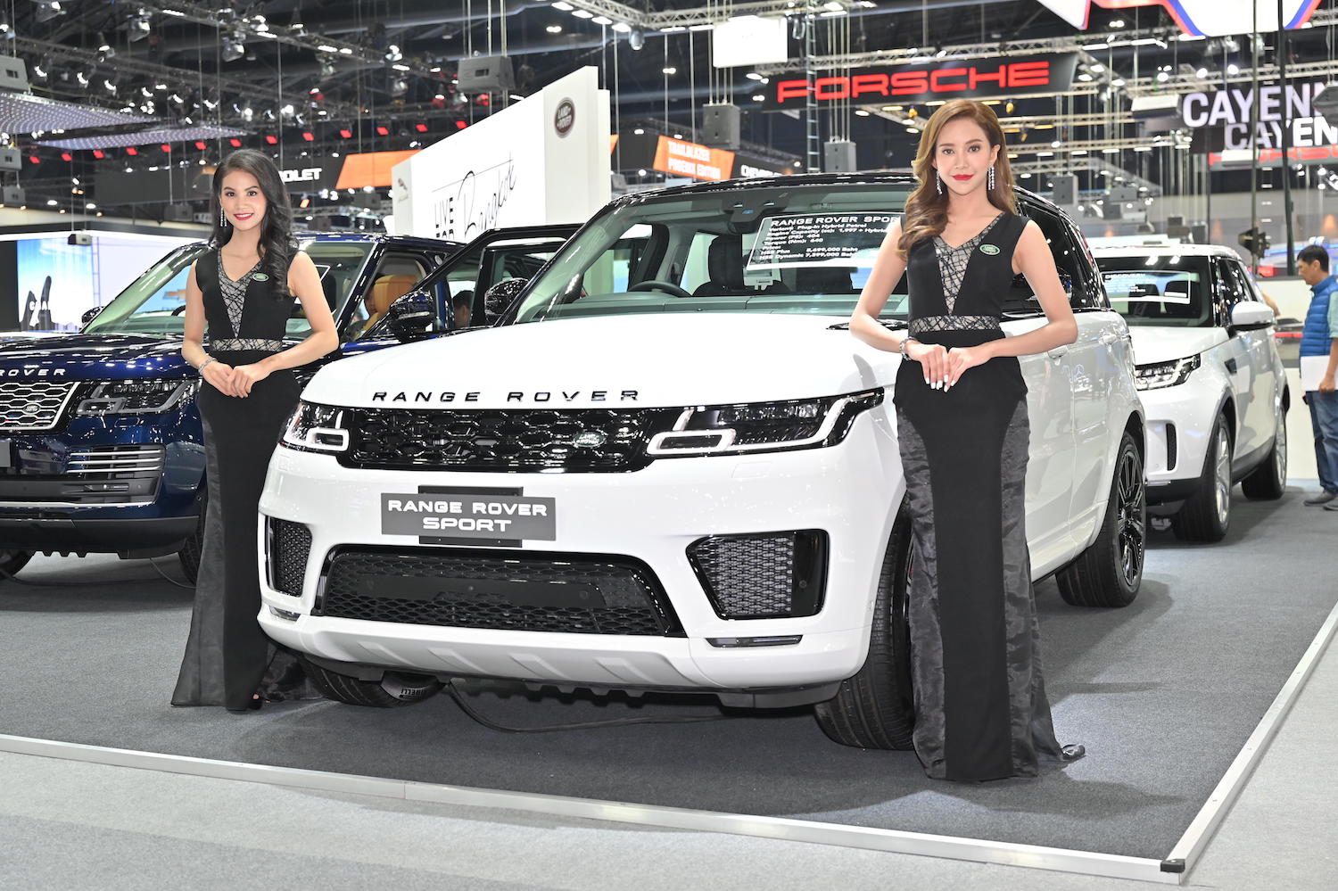 Range_Rover_Sport.jpeg Range_Rover_Sport.jpeg