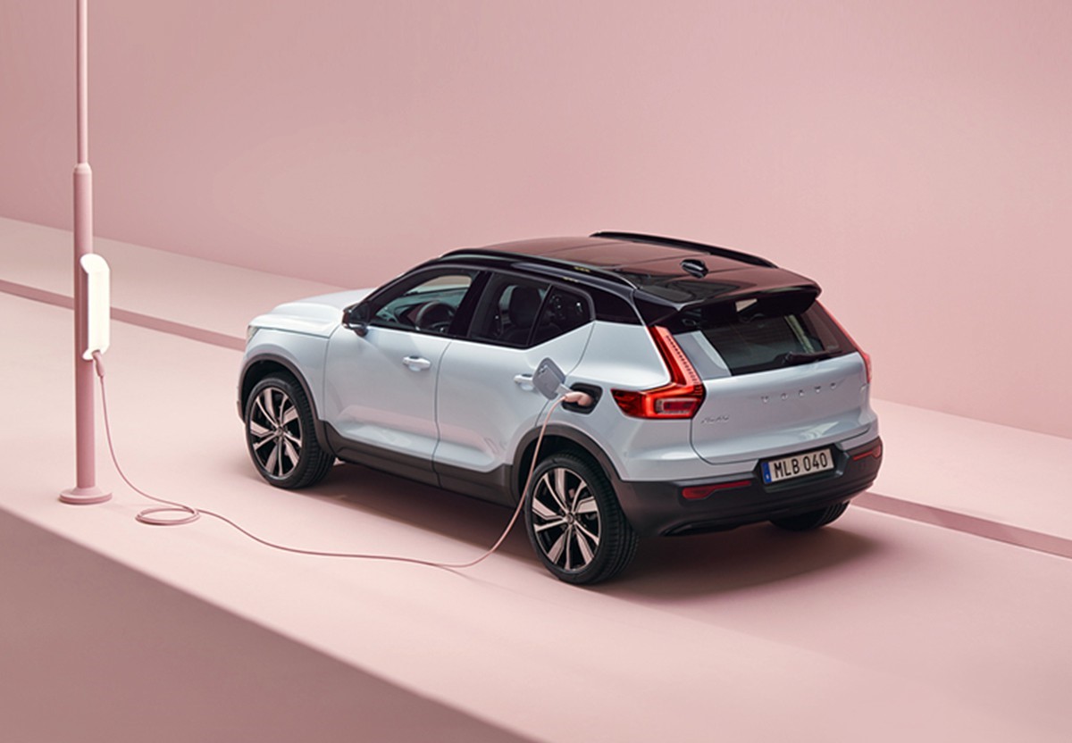 VOLVO XC40 EV Plug in Hybrid